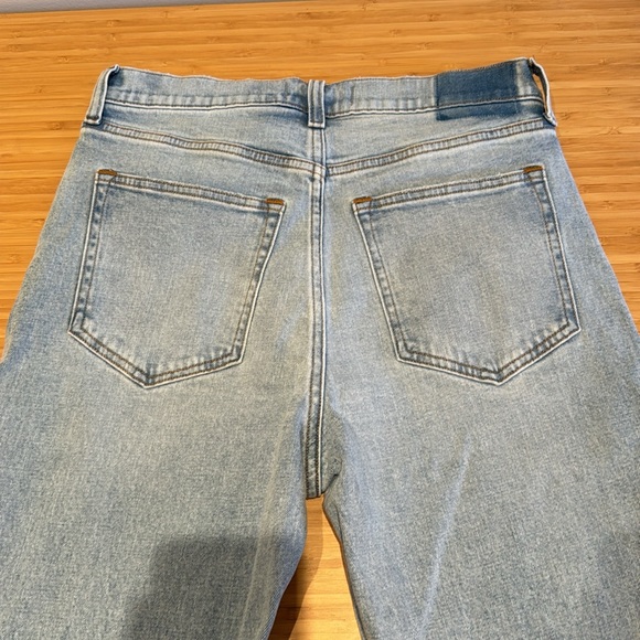 Abercrombie Ultra High Rise Ankle Straight Jeans - Size 28 - Picture 5 of 5